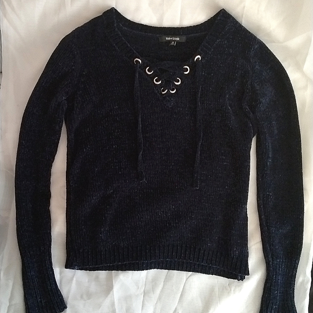 Blue Sweater - Picture 3 of 5